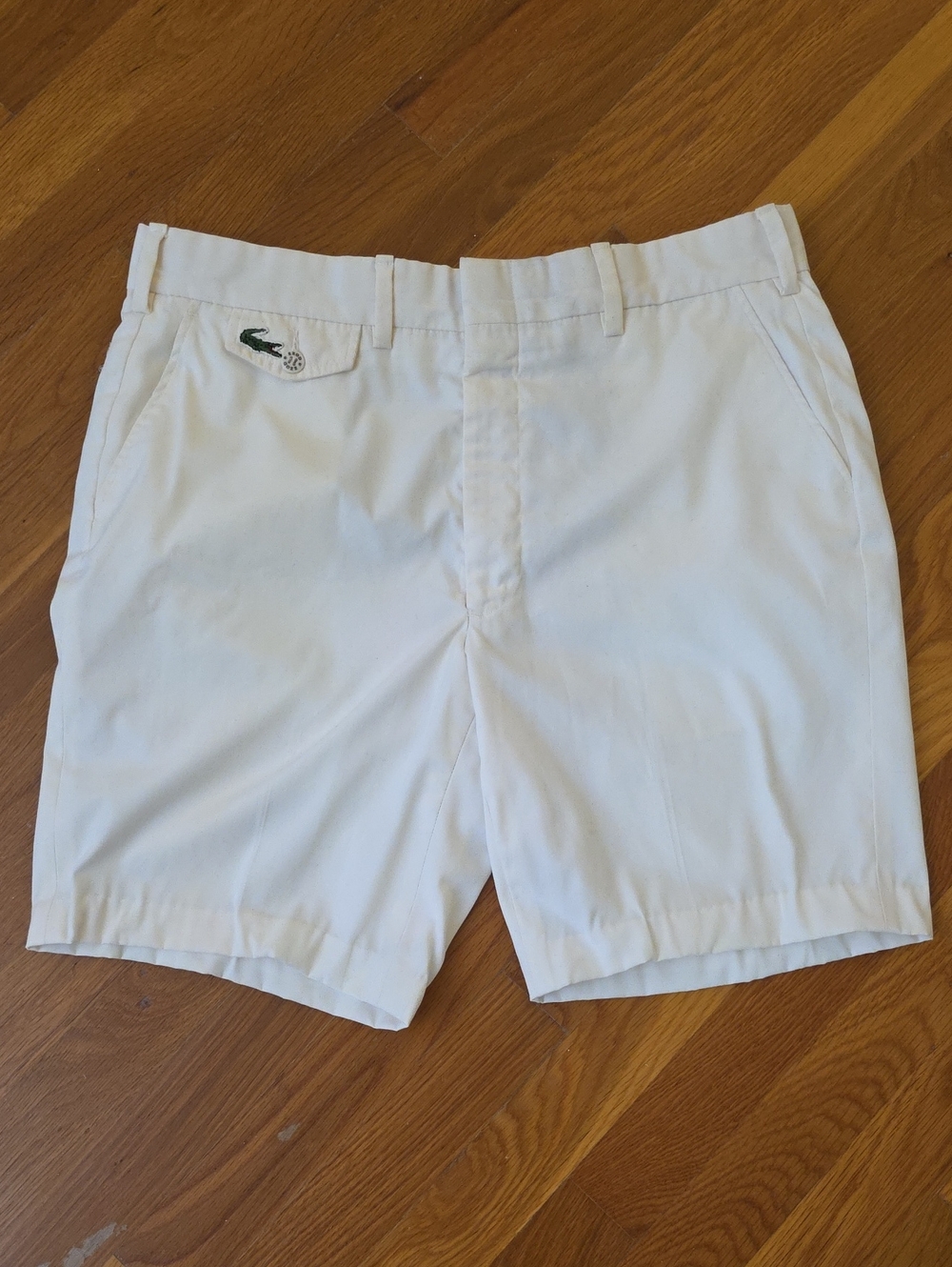 Vintage Izod Lacoste Cream White Men's Flat-Front Cotton Short